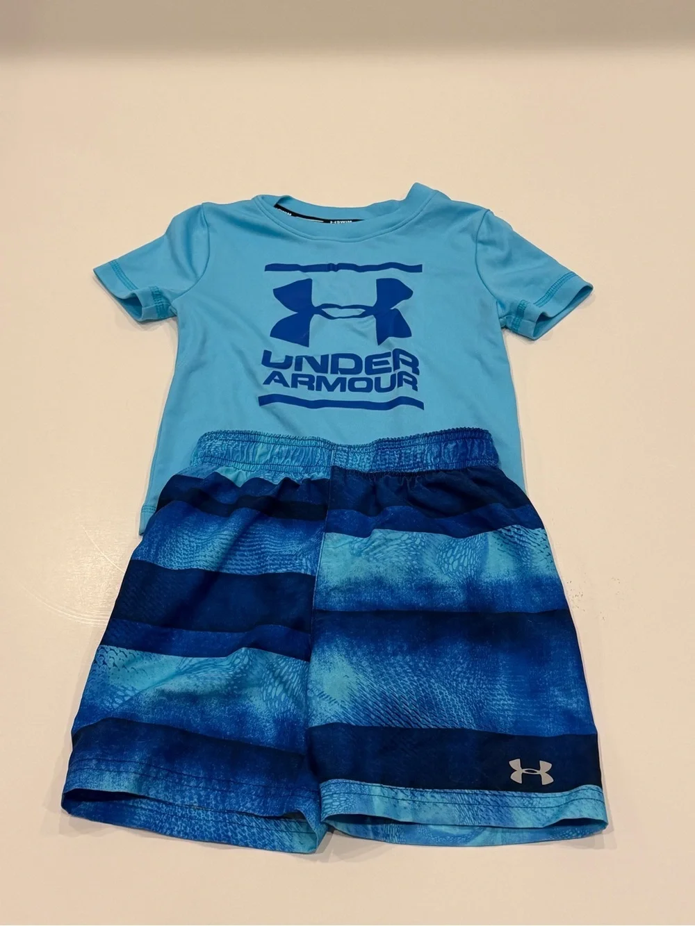 Under Armour Boys 2-Piece Swim Set Size 2T Blue Rash-guard Shirt and Swim Trunks